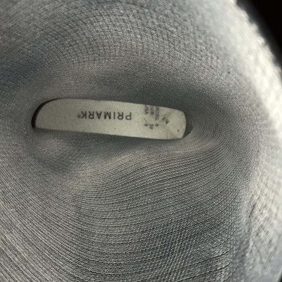 Sturdy rain boots both fashionable and convenient for you! - Picture 6 of 6